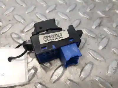 Pezzo di ricambio per auto di seconda mano interruttore alzacristalli anteriore destro per kia rio iv (yb, sc, fb) 1.4 crdi 90 riferimenti oem iam 935751w010