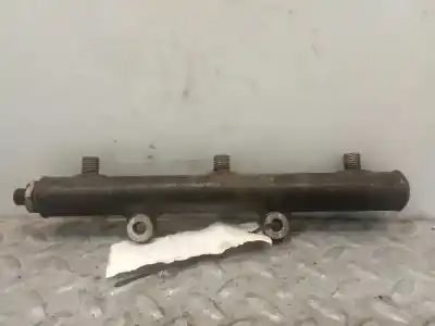 Pièce détachée automobile d'occasion RAMPE D'INJECTEUR pour PEUGEOT 607 (S2)  Références OEM IAM 4R809D280AB  A2C20001330