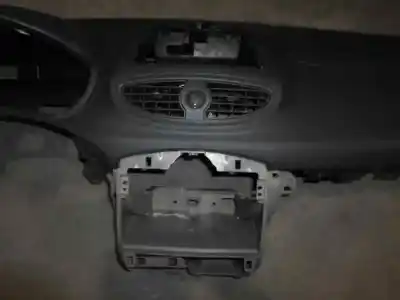 Автозапчастина б/у панель приладів для renault clio iii expression посилання на oem iam   