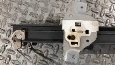 Peça sobressalente para automóvel em segunda mão elevador de vidros dianteiro direito por hyundai getz (tb) 1.5 crdi referências oem iam   