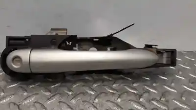 Peça sobressalente para automóvel em segunda mão puxador exterior dianteiro esquerdo por renault clio iii emotion referências oem iam 7701478161