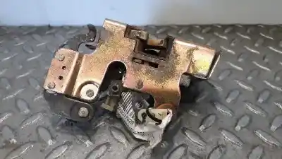 Peça sobressalente para automóvel em segunda mão fechadura da porta traseira esquerda por chrysler jeep cherokee (kj) 2.5 crd cat referências oem iam 