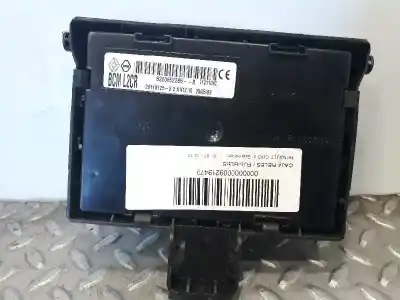 Recambio de automóvil de segunda mano de caja reles / fusibles para renault clio iii expression referencias oem iam  8200652285b 281181253 