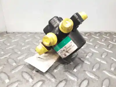 Peça sobressalente para automóvel em segunda mão régua / rampa de injetores por renault clio iii expression referências oem iam 8200584034