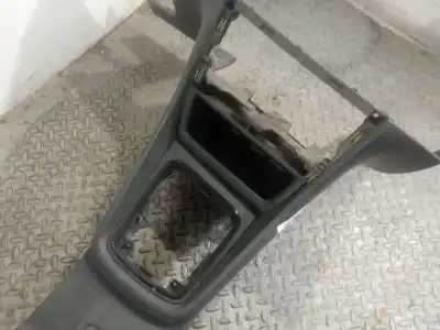 Second-hand car spare part center console for seat leon (5f1) 1.6 tdi oem iam references 5f0863243  