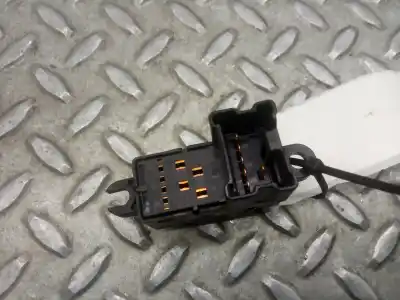 Peça sobressalente para automóvel em segunda mão botão / interruptor elevador vidro dianteiro direito por nissan qashqai / qashqai +2 i (j10, nj10, jj10e) 1.5 dci referências oem iam 25411jd000  