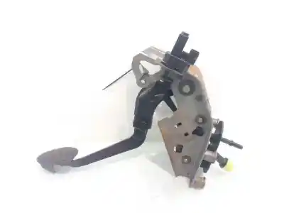 Tweedehands auto-onderdeel KOPPELINGSPOMP voor FORD FIESTA (CB1)  OEM IAM-referenties 1766725  