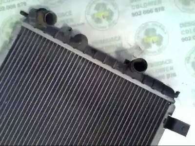 Pezzo di ricambio per auto di seconda mano Radiatore D Acqua per RENAULT CLIO II FASE I (B/CBO) 1.4 Alize 75 CV / 55 KW Riferimenti OEM IAM   