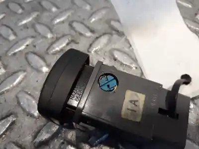 Second-hand car spare part hazard warning lights for chevrolet lacetti 2.0 diesel cat oem iam references   