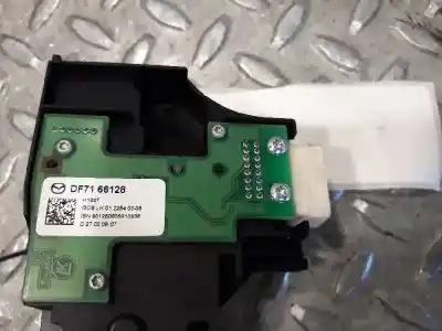 Pezzo di ricambio per auto di seconda mano comando pulito per mazda 2 lim. (de) 1.4 diesel cat riferimenti oem iam df7166128  