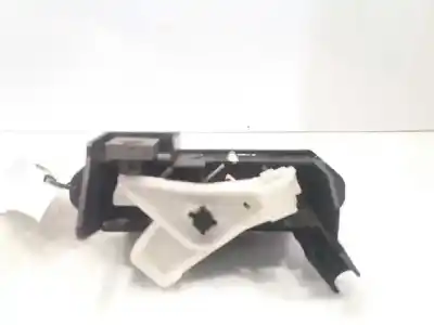 Second-hand car spare part tailgate back door handle for toyota corolla (e12) 2.0 d-cat oem iam references   