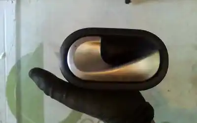 Second-hand car spare part interior left front handle for renault modus 1.4 16v oem iam references 