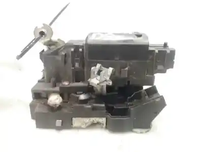 Автозапчасти б/у замок передней правой двери за RENAULT KANGOO (F/KC0) Authentique 4X4 ссылки OEM IAM 7701046800  