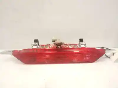Second-hand car spare part central brake light for toyota corolla (e12) 2.0 d-cat oem iam references 