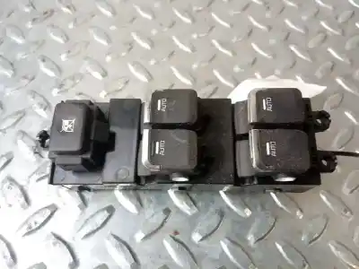 Second-hand car spare part left front power window switch for kia pro cee´d (jd) 1.4 crdi 90 oem iam references 93570a2200