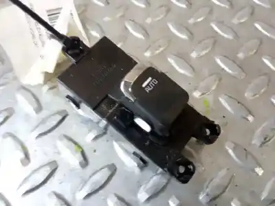 Second-hand car spare part right front power window switch for kia pro cee´d (jd) 1.4 crdi 90 oem iam references 93580a2100