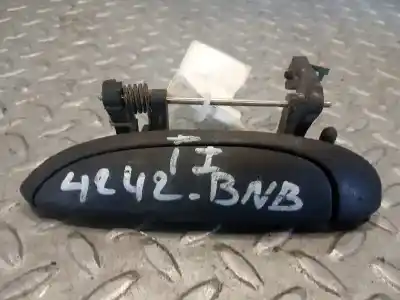 Автозапчастина б/у ЗАВНІШНЯ РУЧКА ЗАДНЯ ЛІВА для RENAULT CLIO II FASE II (B/CB0)  Посилання на OEM IAM   