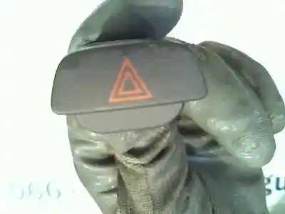 Peça sobressalente para automóvel em segunda mão interruptor 4 piscas - emergência por ford focus berlina (cap) 1.6 cat referências oem iam 