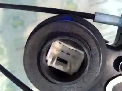 Peça sobressalente para automóvel em segunda mão fechadura da porta traseira esquerda por toyota corolla (e12) 1.6 16v referências oem iam   