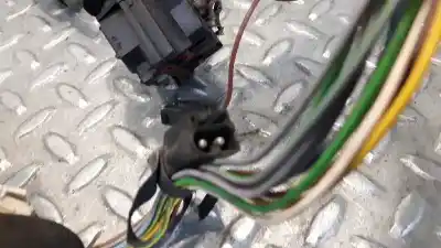 Second-hand car spare part indicator switch for bmw serie 5 (e28) 2.4 turbodiesel oem iam references 011003  