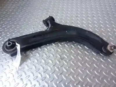 Peça sobressalente para automóvel em segunda mão braço de suspensão inferior dianteiro direito por renault clio iii emotion referências oem iam 8200744092