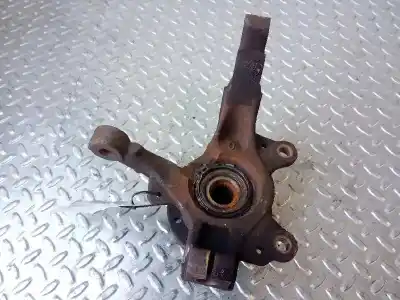 Pièce détachée automobile d'occasion MOYEU DE ROUE AVANT GAUCHE pour RENAULT CLIO III  Références OEM IAM 8200345944  