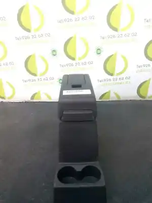 Pezzo di ricambio per auto di seconda mano bracciolo centrale per dodge caliber 2.0 16v crd cat riferimenti oem iam   