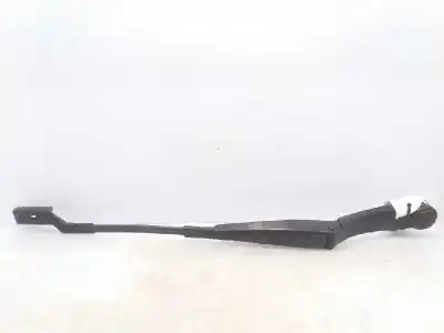 Second-hand car spare part LEFT FRONT WINDSHIELD WIPER ARM for KIA CEE´D  OEM IAM references 983111H000  