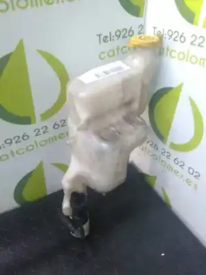 Second-hand car spare part windscreen washer bottle for dodge caliber 2.0 16v crd cat oem iam references 