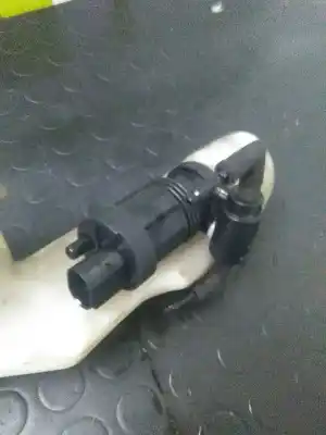 Second-hand car spare part windscreen washer bottle for dodge caliber 2.0 16v crd cat oem iam references   