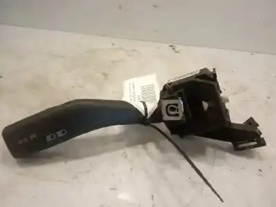 Peça sobressalente para automóvel em segunda mão comutador de piscas  por skoda octavia berlina (1z3) trend referências oem iam 1k0953513e9b9