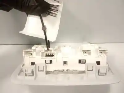 Second-hand car spare part interior light for peugeot 208 active oem iam references 96754056pr  