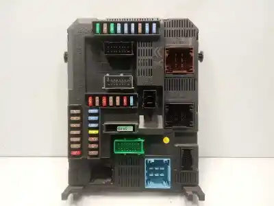 Second-hand car spare part fuse box unit for peugeot 208 active oem iam references 9678355980