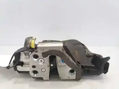 Second-hand car spare part left front door lock for toyota auris (_e15_) 1.4 d-4d (nde150_) oem iam references 6904002210