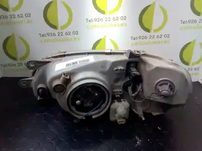 Second-hand car spare part right headlight for kia carnival td ls oem iam references   