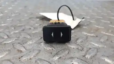 Piesă de schimb auto la mâna a doua panou comandã geamuri electrice fatã partea din dreapta pentru ford focus lim. (cb4) business referințe oem iam 03168420