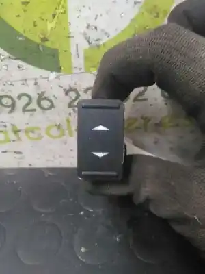 Second-hand car spare part right front power window switch for ford focus turnier (cb4) trend oem iam references 