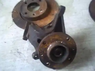 Pièce détachée automobile d'occasion MOYEU DE ROUE AVANT DROITE pour PEUGEOT 206 BERLINA  Références OEM IAM   
