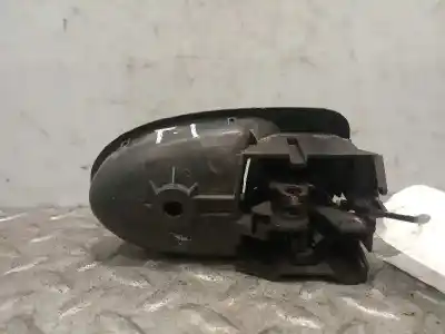 Автозапчастина б/у ліва задня внутрішня ручка для toyota yaris (ksp9/scp9/nlp9) 1.4 turbodiesel cat посилання на oem iam 692060d090b0  