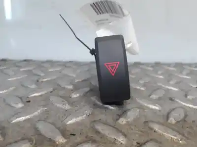 Second-hand car spare part hazard warning lights for mazda 6 lim. (gh) (.2012->) 2.2 turbodiesel cat oem iam references gkl1664h0