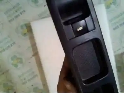 Second-hand car spare part right front power window switch for peugeot 307 break / sw (s1) 2.0 hdi fap cat oem iam references 