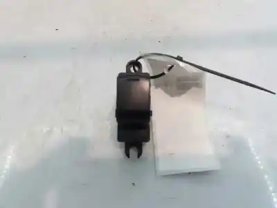 Peça sobressalente para automóvel em segunda mão botão / interruptor elevador vidro traseiro direito por nissan note 1.2 cat referências oem iam 829603vw5a