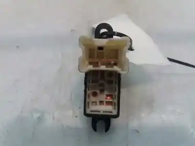 Peça sobressalente para automóvel em segunda mão botão / interruptor elevador vidro traseiro esquerdo por nissan note 1.2 cat referências oem iam 829613vw5a  