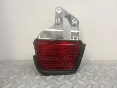 Second-hand car spare part central brake light for toyota avensis berlina (t25) 2.0 turbodiesel cat oem iam references 