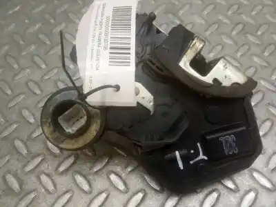 Second-hand car spare part rear left door lock for toyota avensis berlina (t25) 2.0 turbodiesel cat oem iam references 