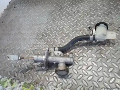 Pezzo di ricambio per auto di seconda mano pompa frizione per nissan almera (n16/e) 1.5 dci turbodiesel cat riferimenti oem iam   