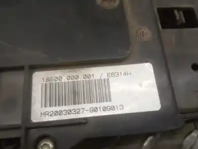 Peça sobressalente para automóvel em segunda mão caixa de fusíveis e relés por bmw serie 3 compact (e46) 1.8 16v referências oem iam 18500000001 90109013 mr20030327