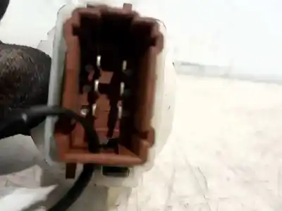 Автозапчасти б/у выключатель переднего правого окна за renault clio iii emotion ссылки oem iam 8200108266  