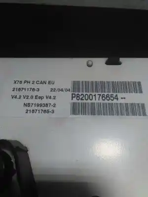 Автозапчастина б/у панель інструментів для renault kangoo (f/kc0) authentique посилання на oem iam 8200176654  