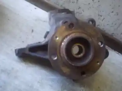 Pièce détachée automobile d'occasion MOYEU DE ROUE AVANT DROITE pour PEUGEOT 206 BERLINA  Références OEM IAM   